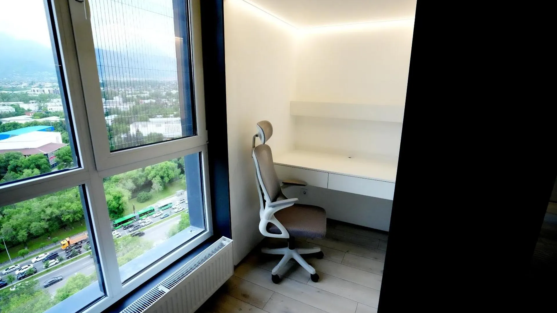 Luxurious Apartment, On A High Floor, With Mountain Views Almaty
