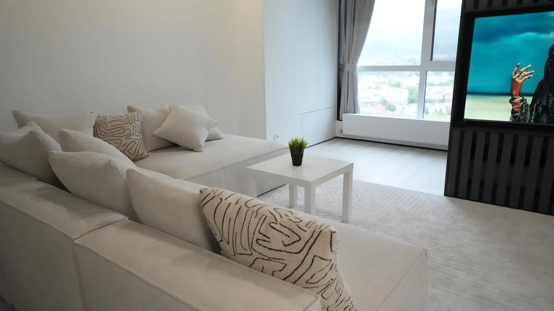 Appartement Luxurious Apartment, On A High Floor, With Mountain Views Almaty Kazakhstan