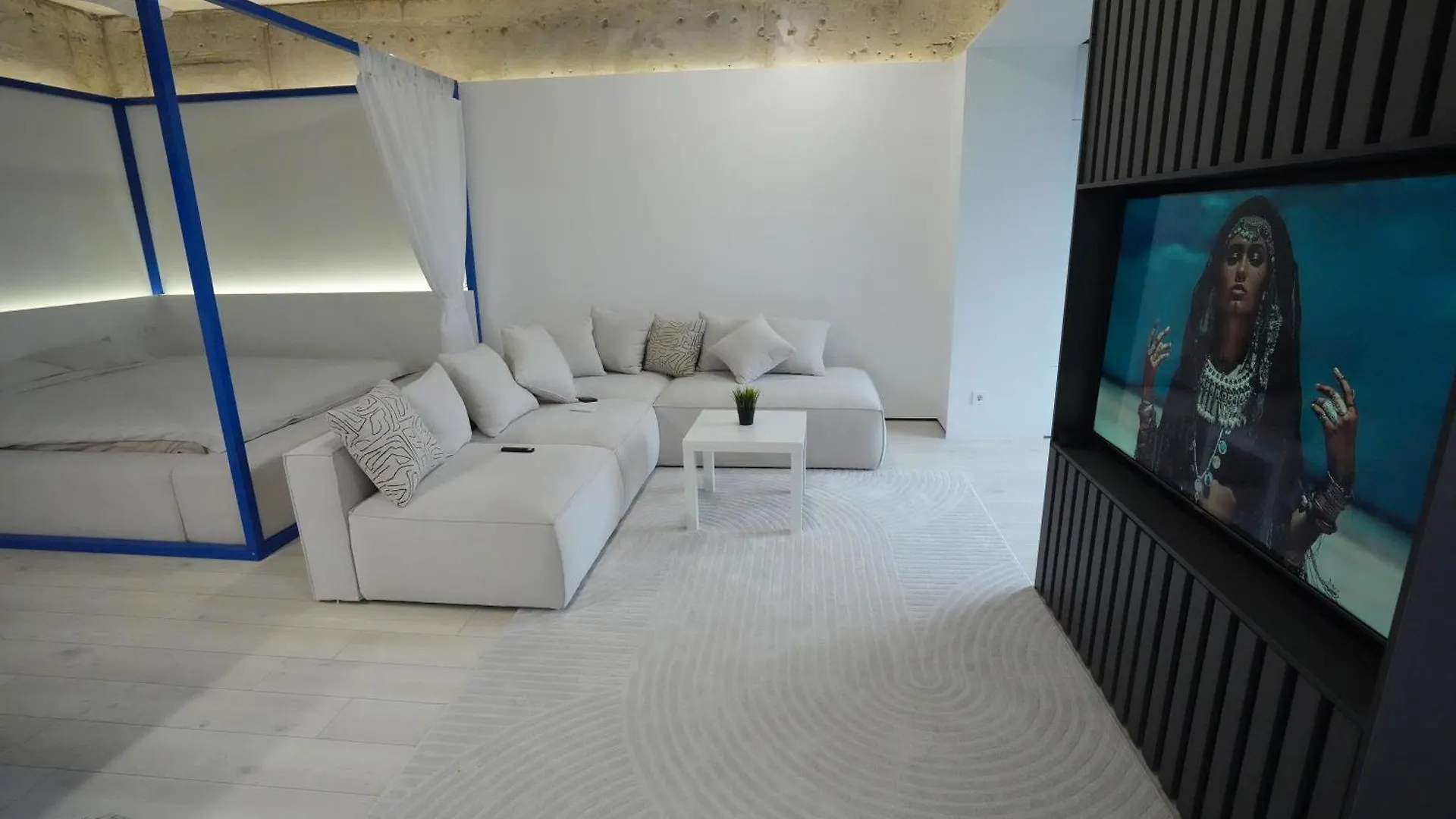 Apartment Luxurious Apartment, On A High Floor, With Mountain Views Almaty
