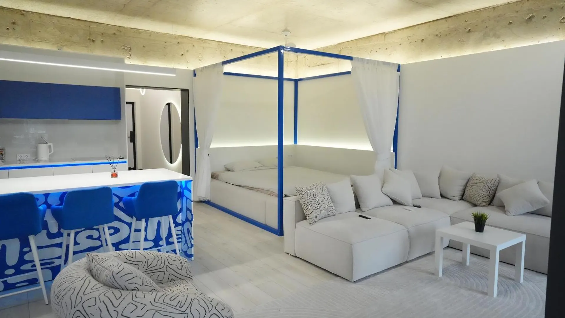 Luxurious Apartment, On A High Floor, With Mountain Views location